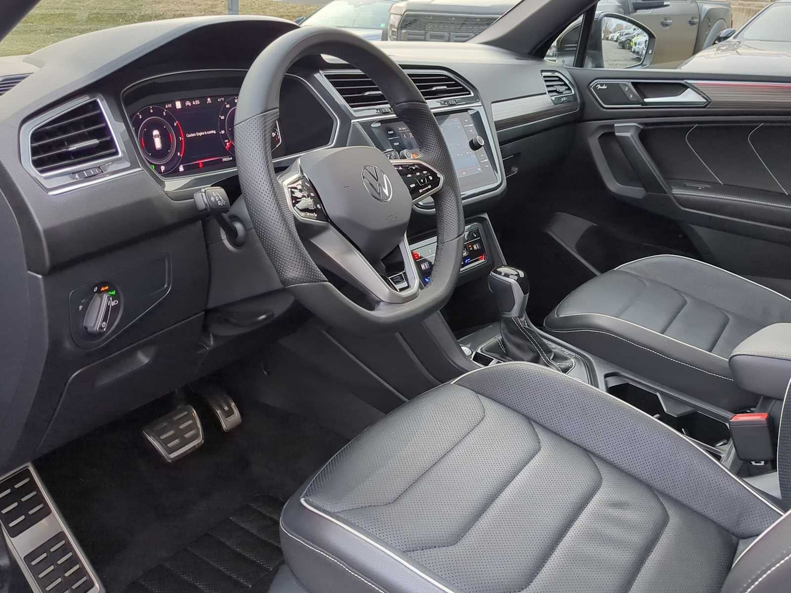 2024 Volkswagen Tiguan SEL R-Line