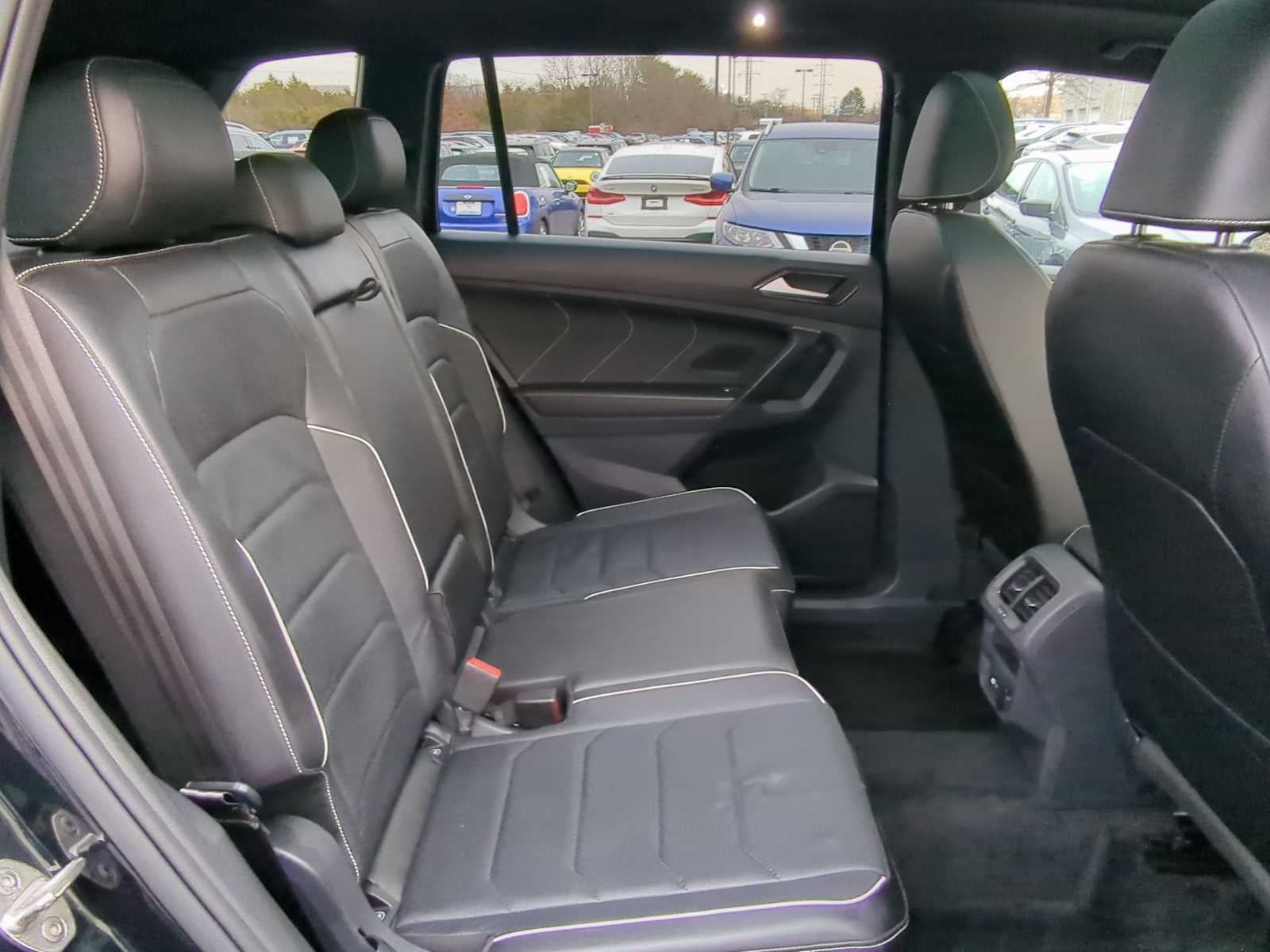 2024 Volkswagen Tiguan SEL R-Line