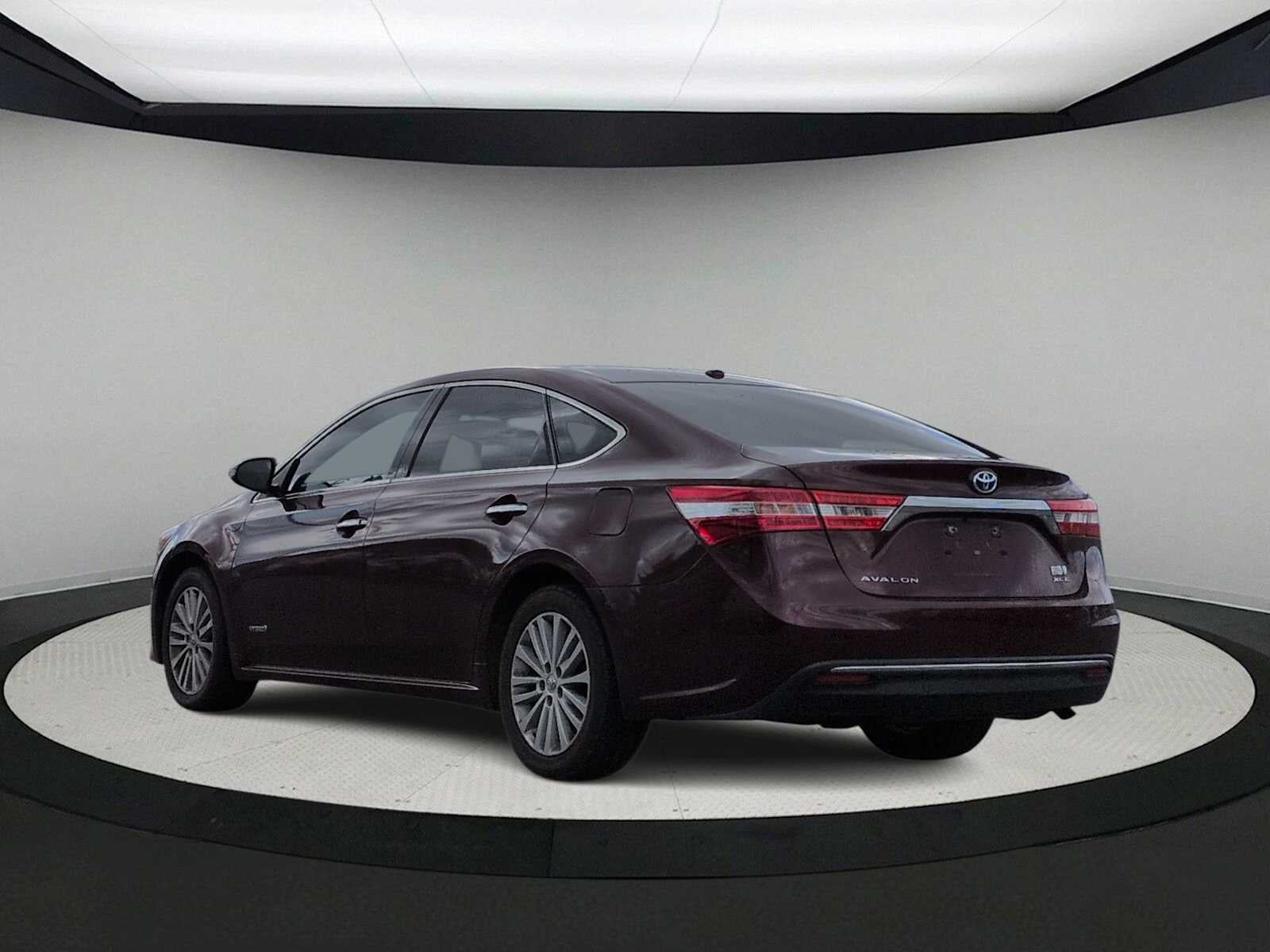 2015 Toyota Avalon Hybrid XLE Touring