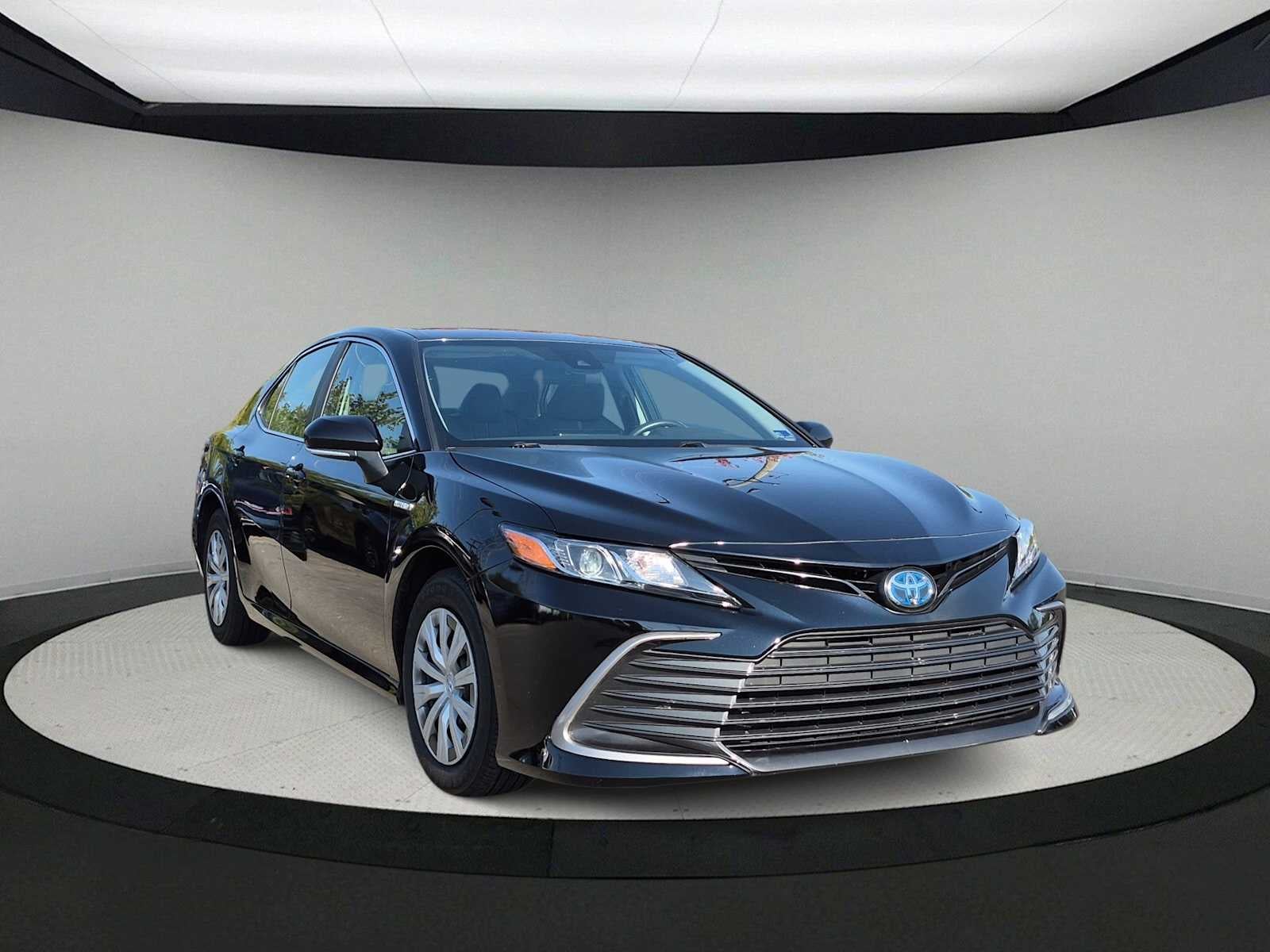 2021 Toyota Camry Hybrid LE