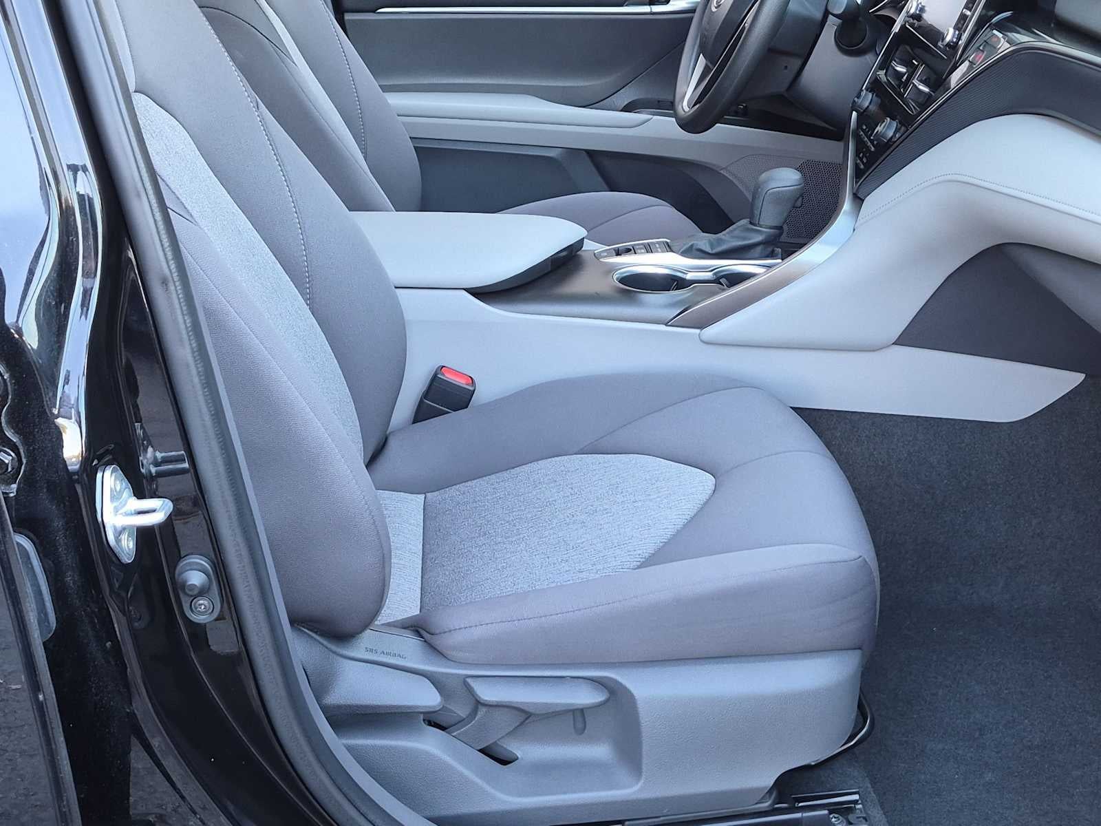 2021 Toyota Camry Hybrid LE