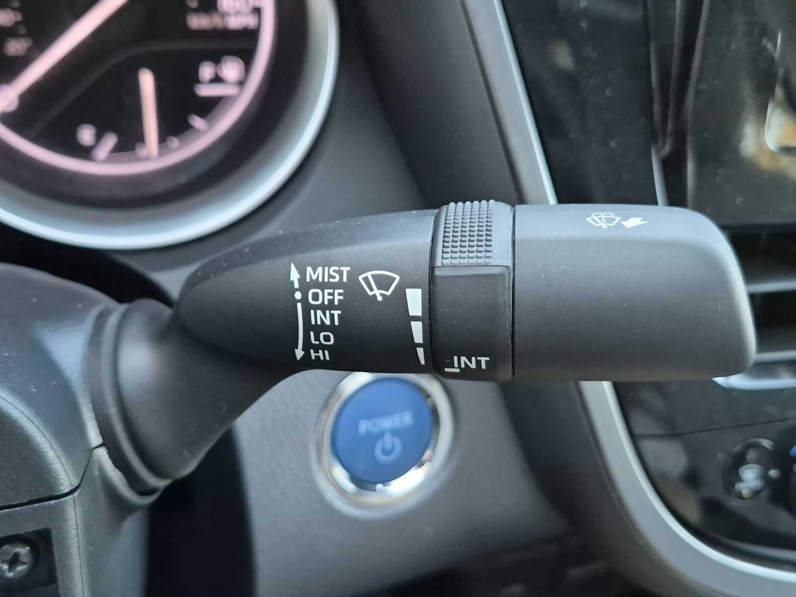 2021 Toyota Camry Hybrid LE