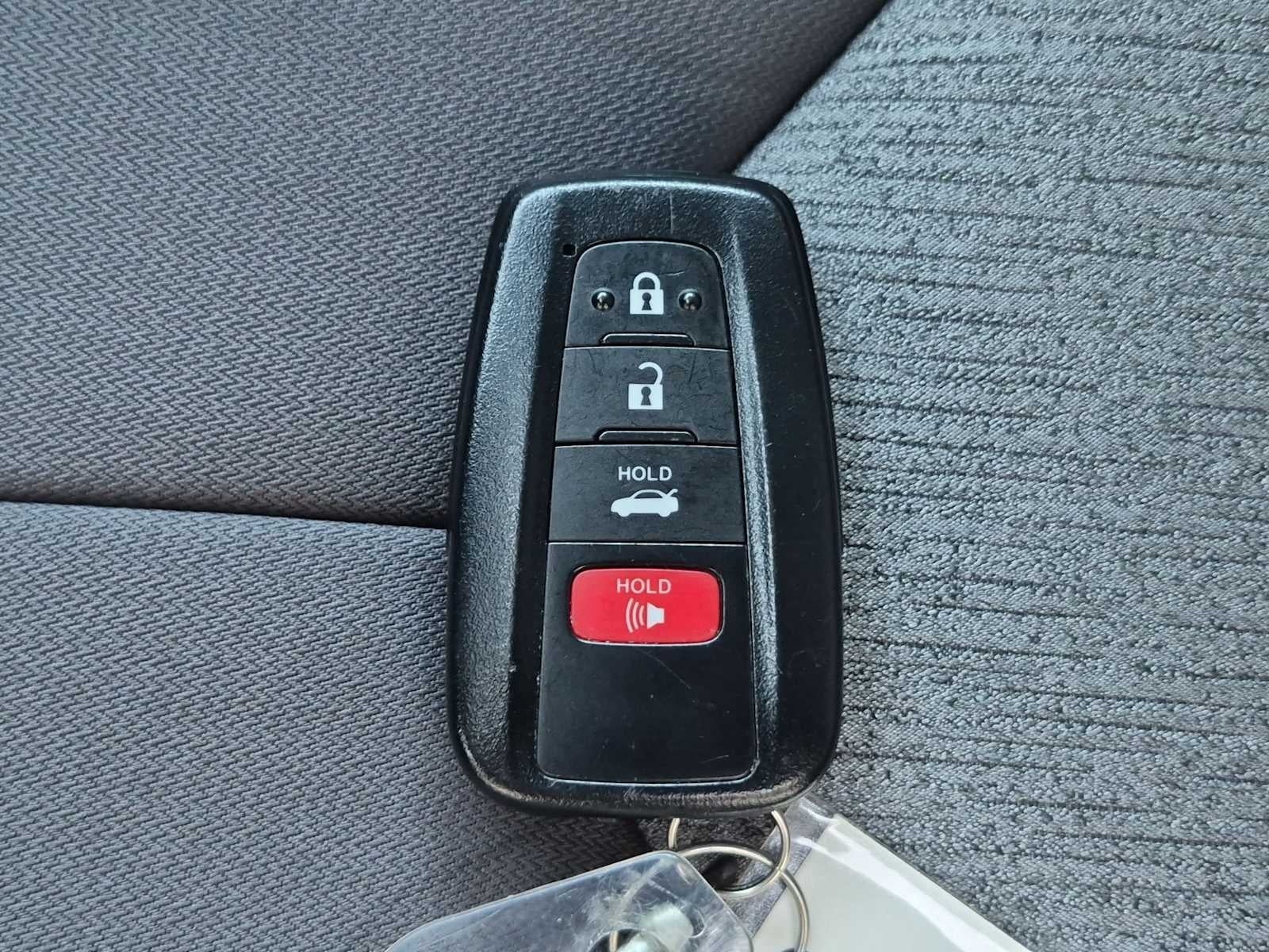 2021 Toyota Camry Hybrid LE