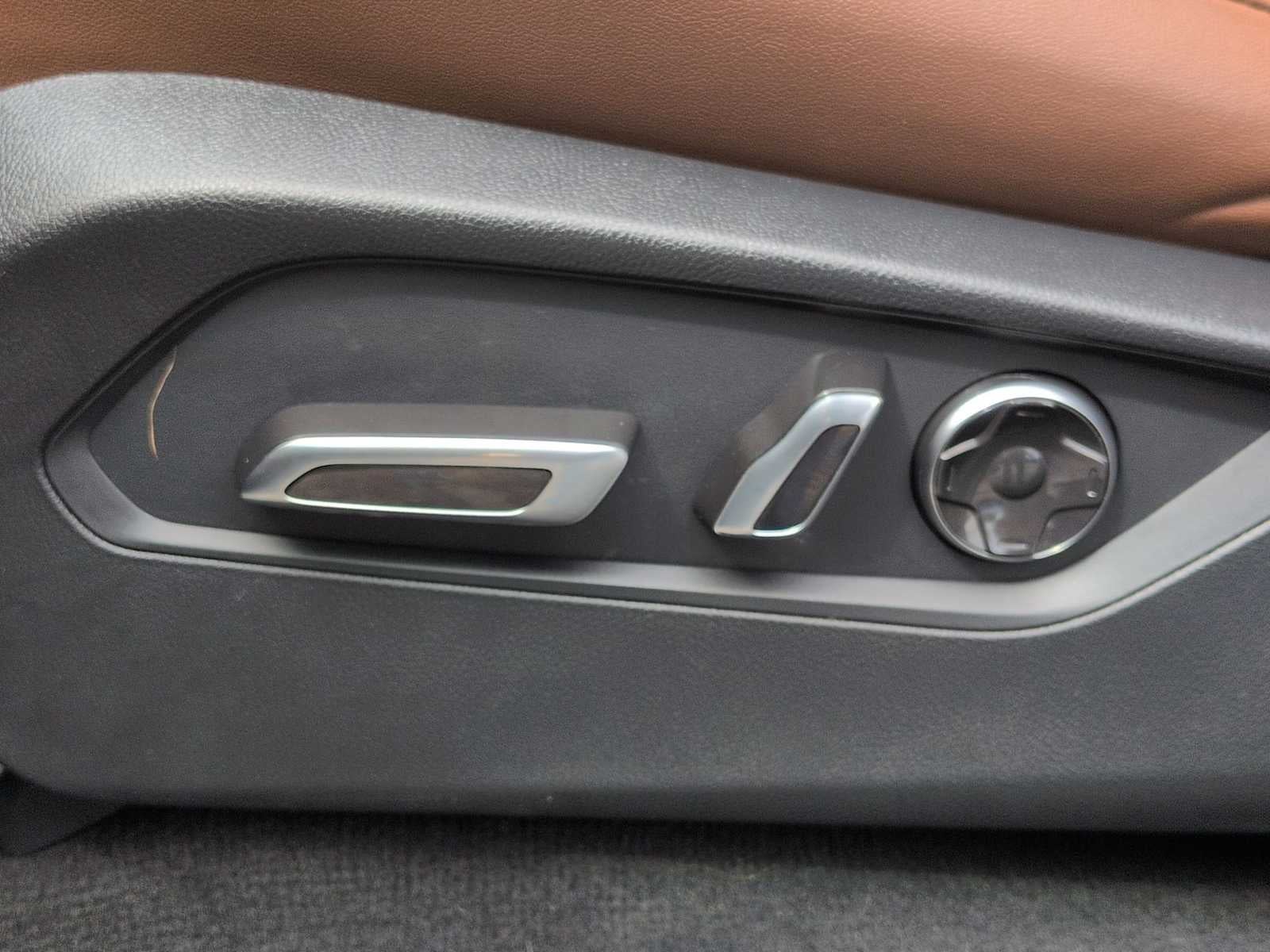 2023 Acura MDX w/Technology Package