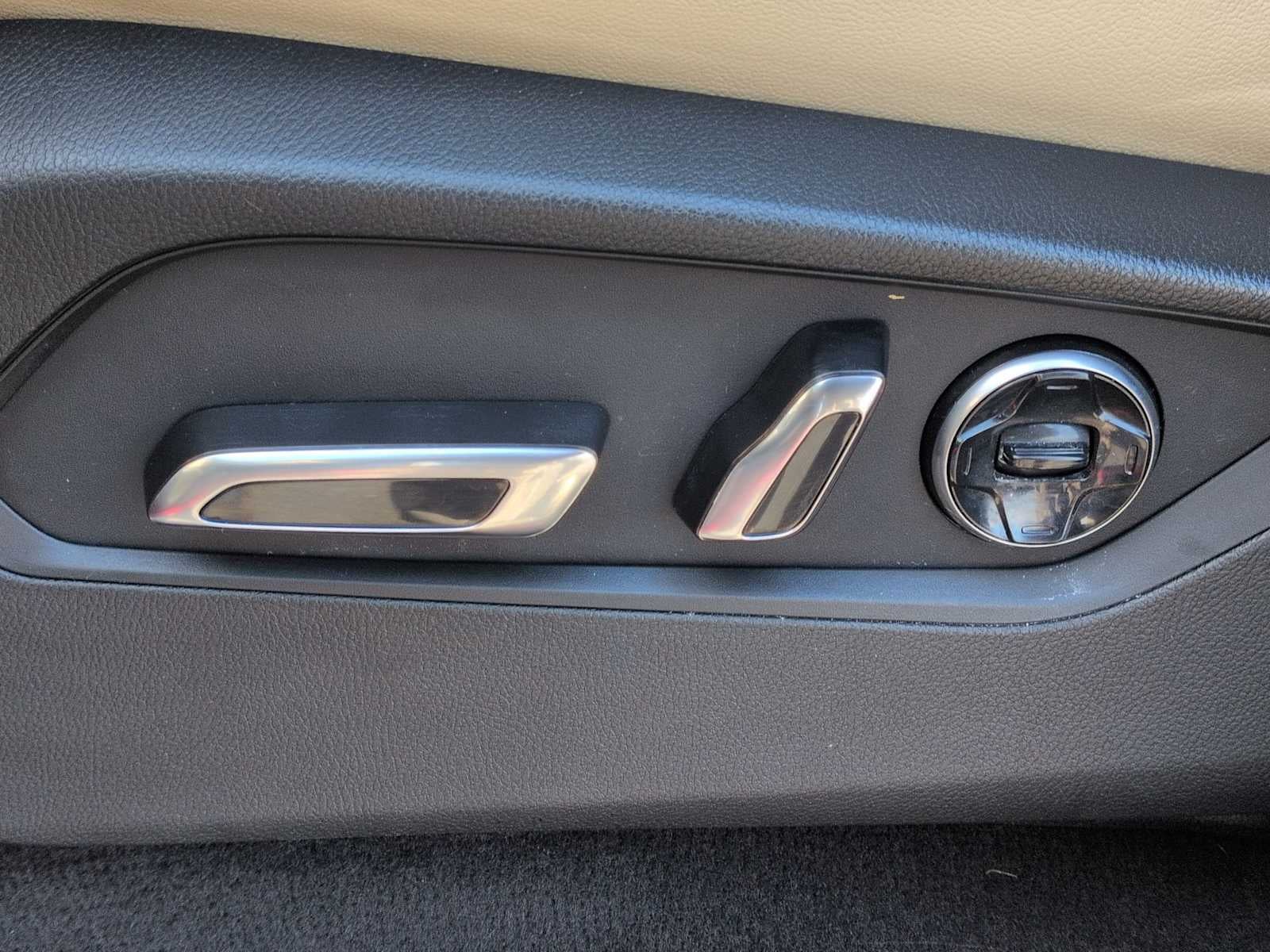 2022 Acura MDX w/Advance Package