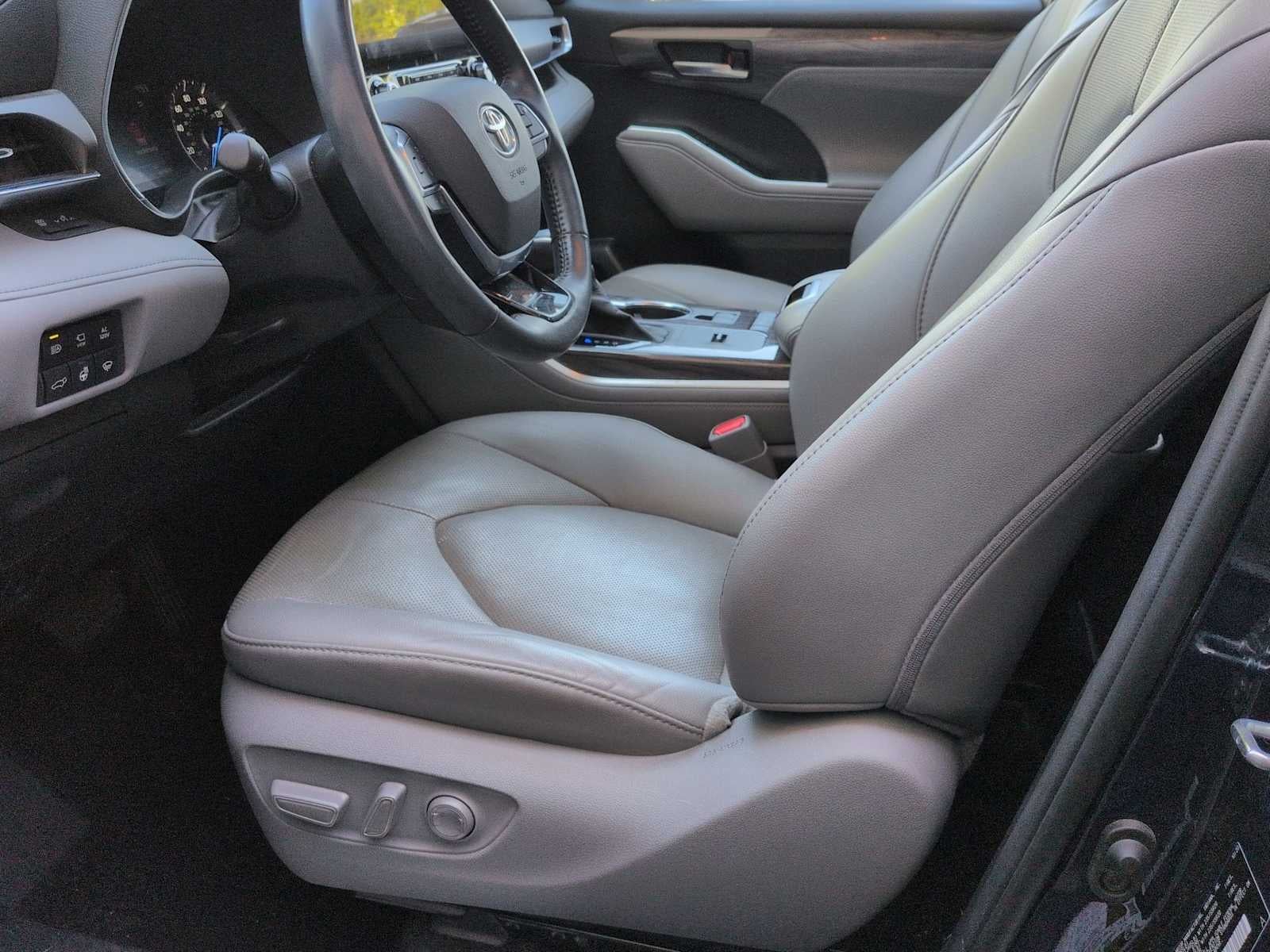 2021 Toyota Highlander Hybrid Limited