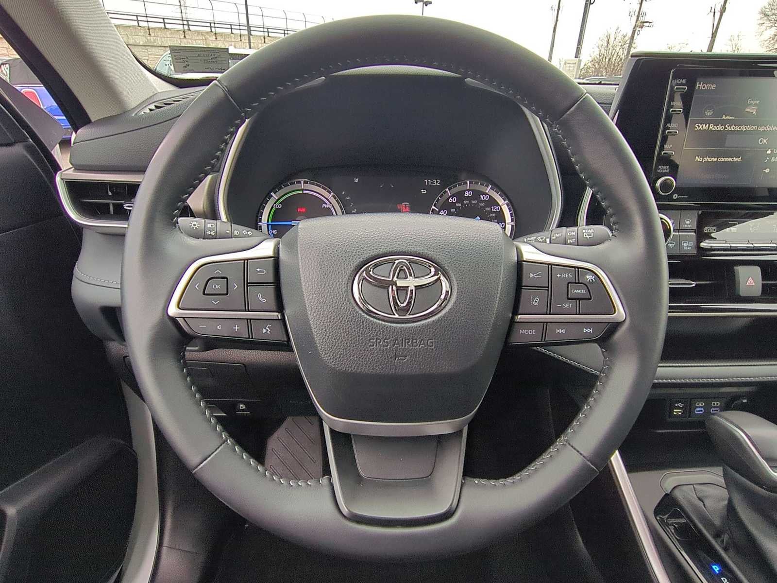 2022 Toyota Highlander Hybrid XLE
