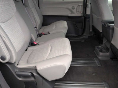 2024 Toyota Sienna LE