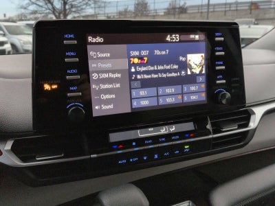 2024 Toyota Sienna LE