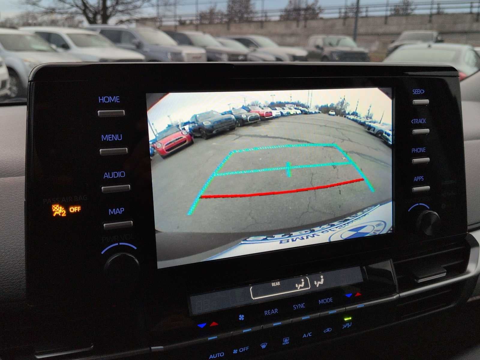 2024 Toyota Sienna LE