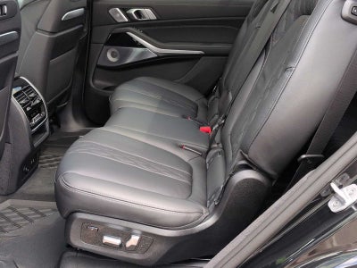 2027 BMW X7 M60i