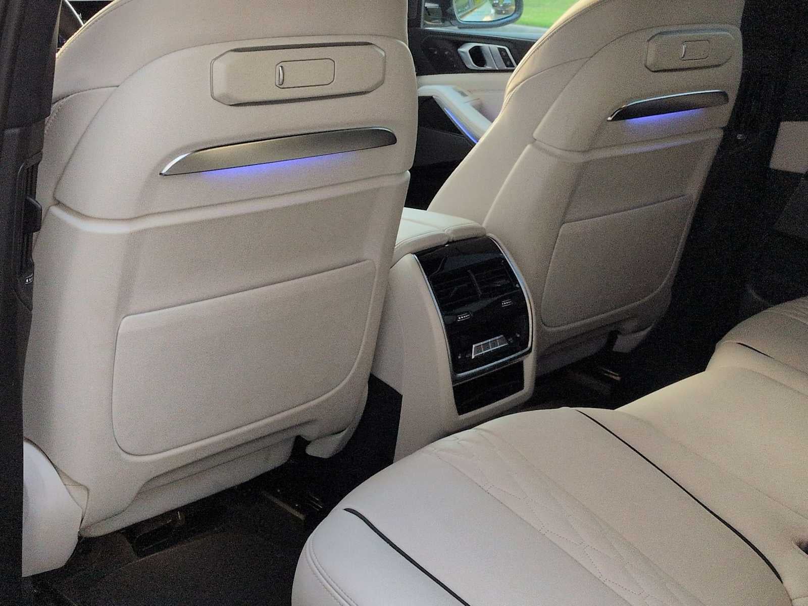 2024 BMW X7 M60i M60i