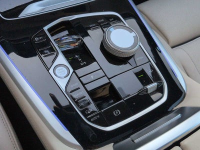 2024 BMW X7 M60i M60i