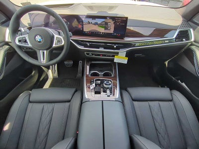 2026 BMW X7 M60i