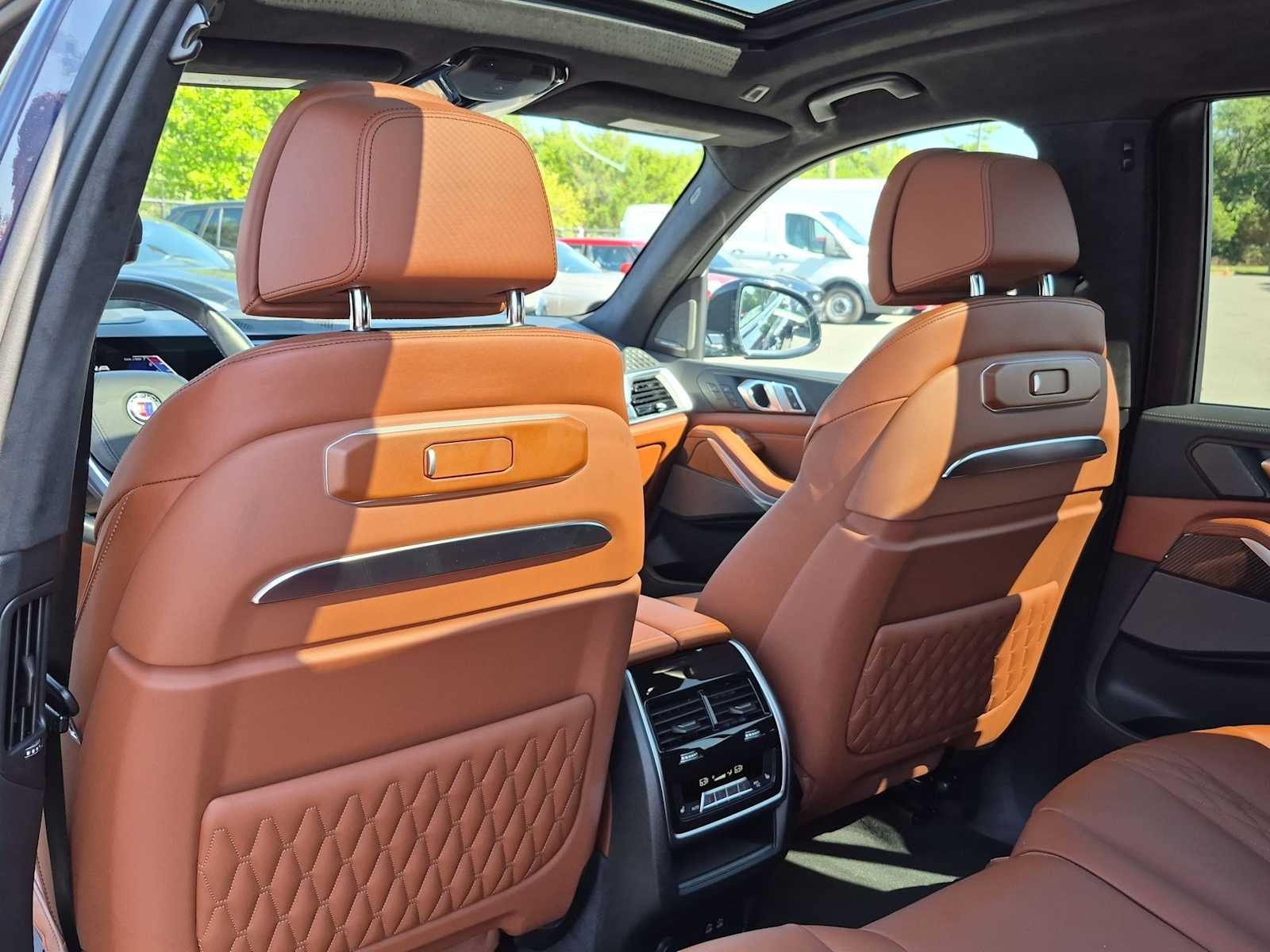 2024 BMW X7 ALPINA XB7
