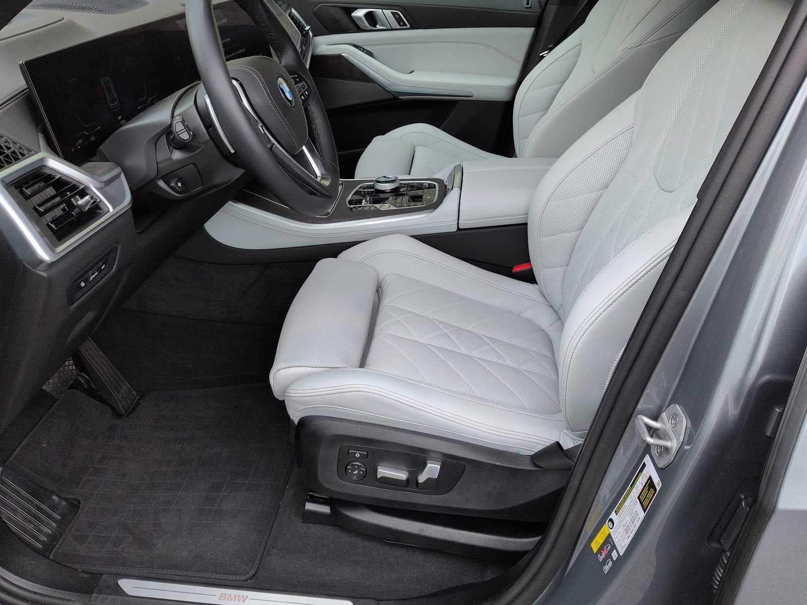 2025 BMW X5 xDrive50e xDrive50e