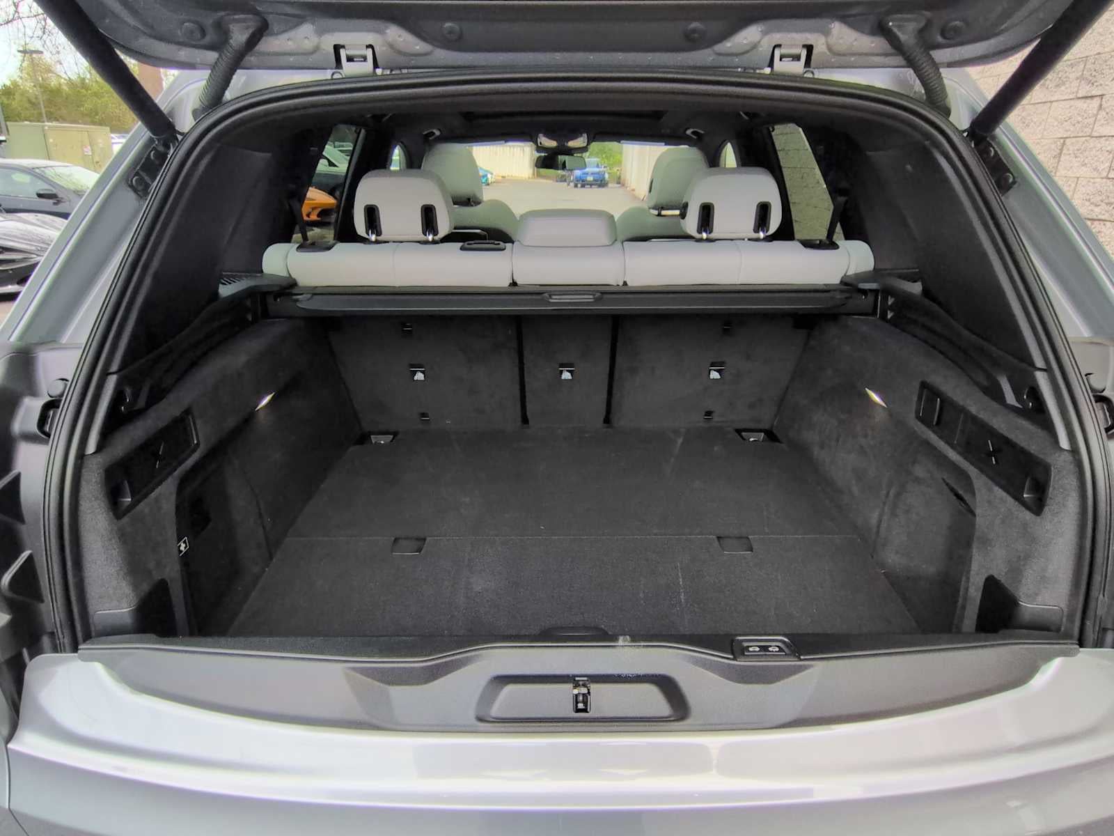 2025 BMW X5 xDrive50e xDrive50e