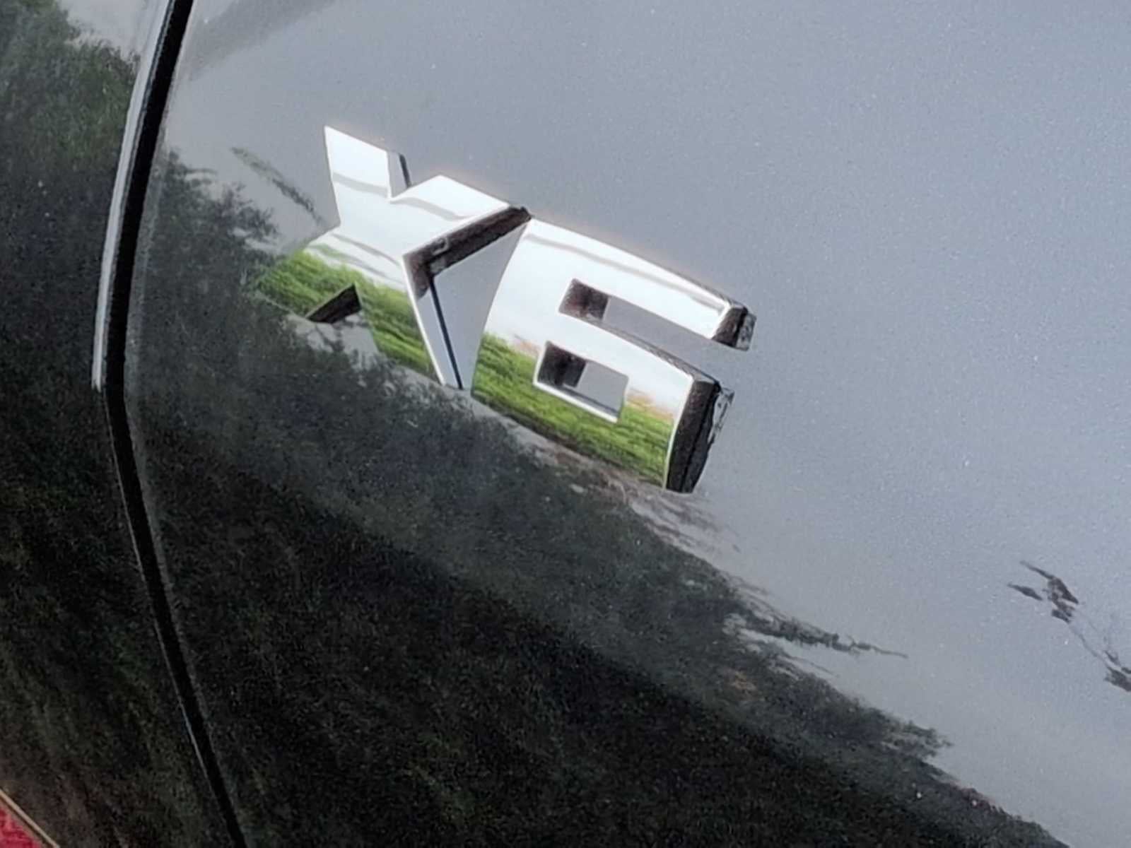 2026 BMW X6 M60i