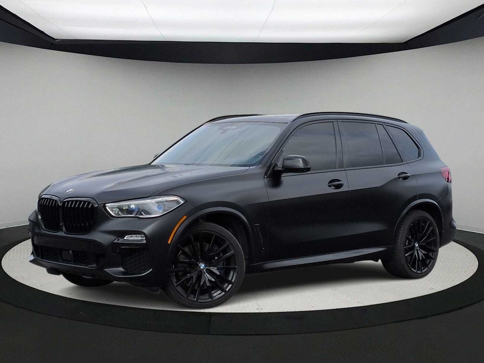 2021 BMW X5 M50i