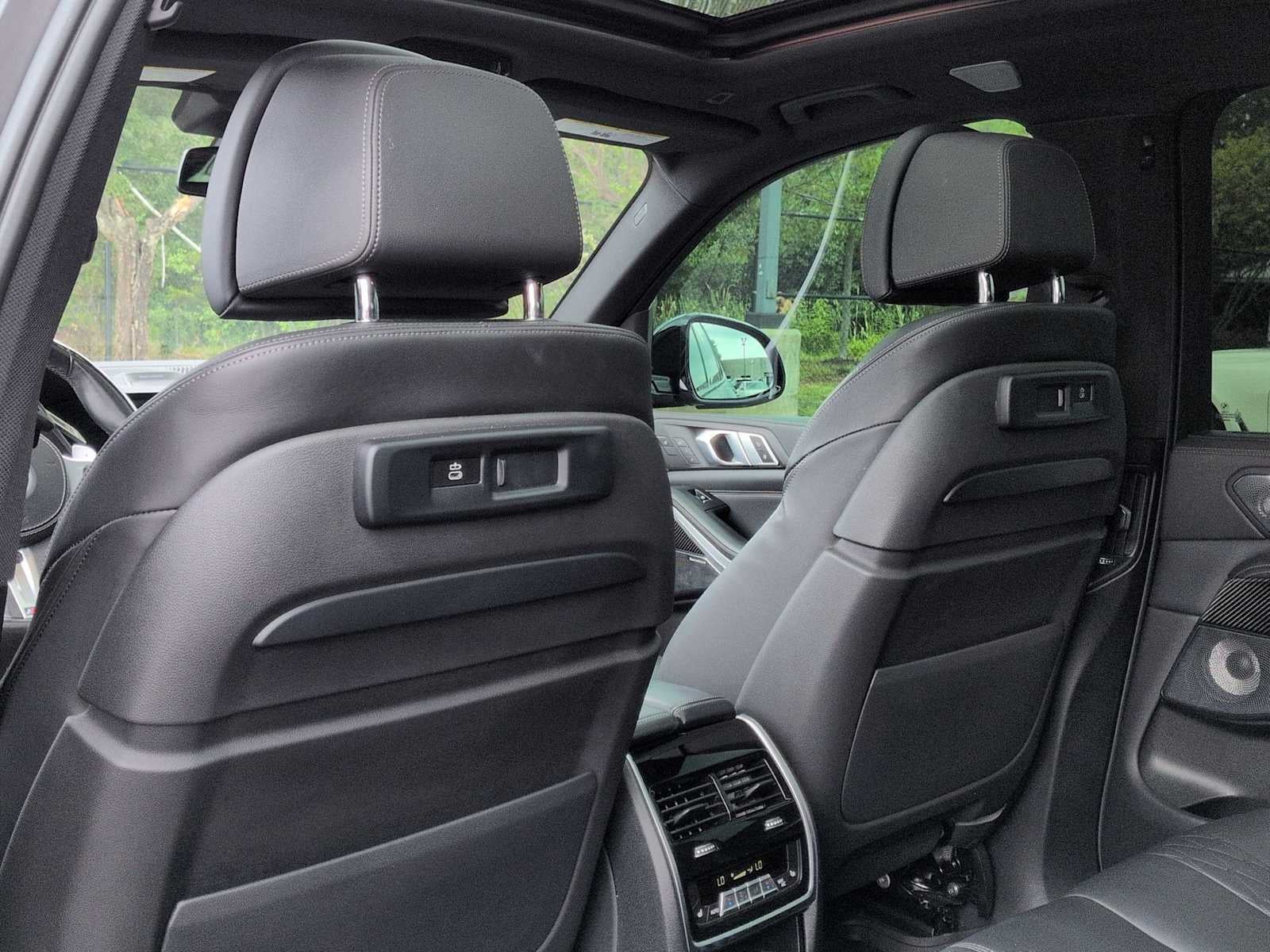 2021 BMW X5 M50i