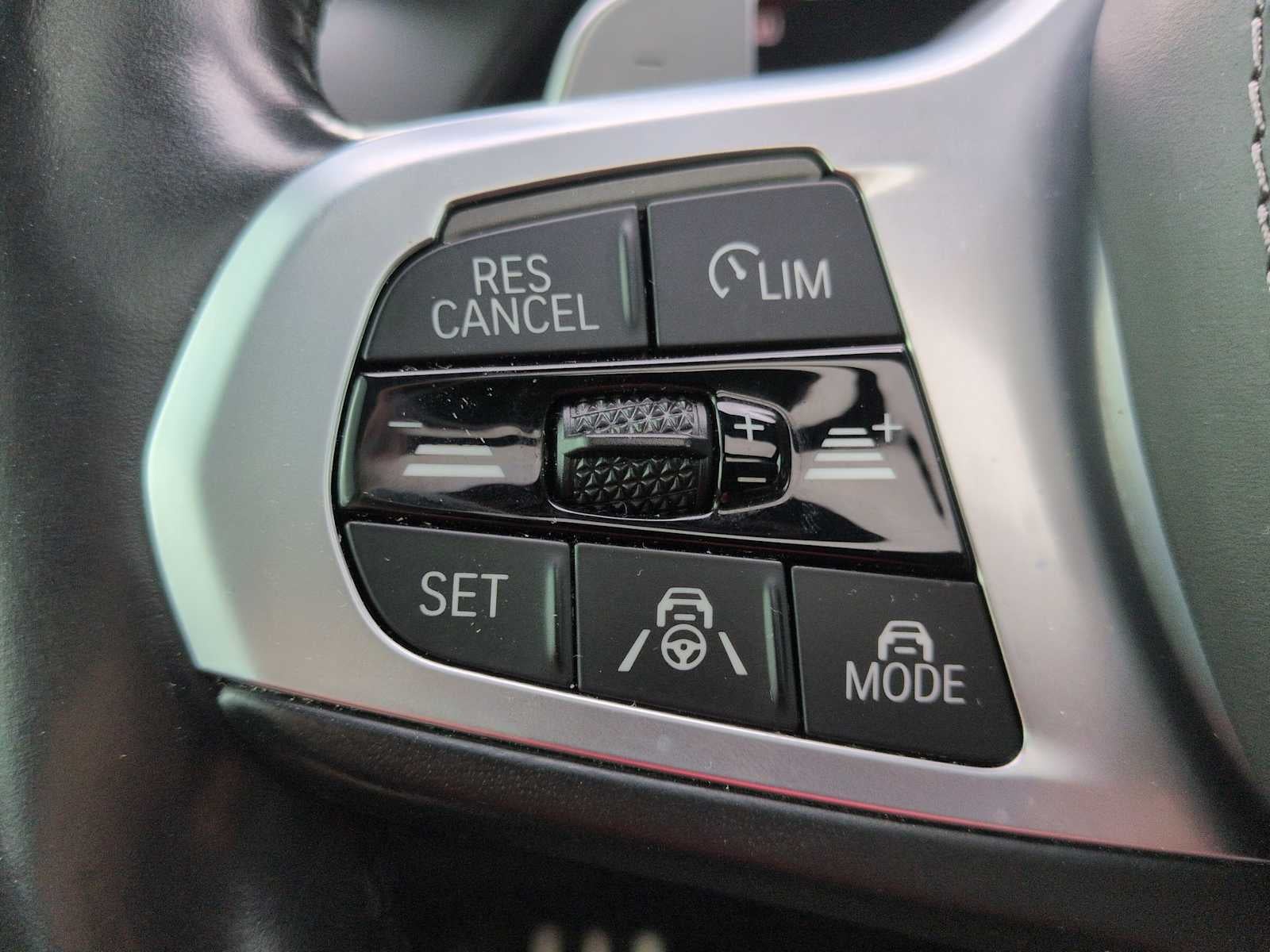 2021 BMW X5 M50i