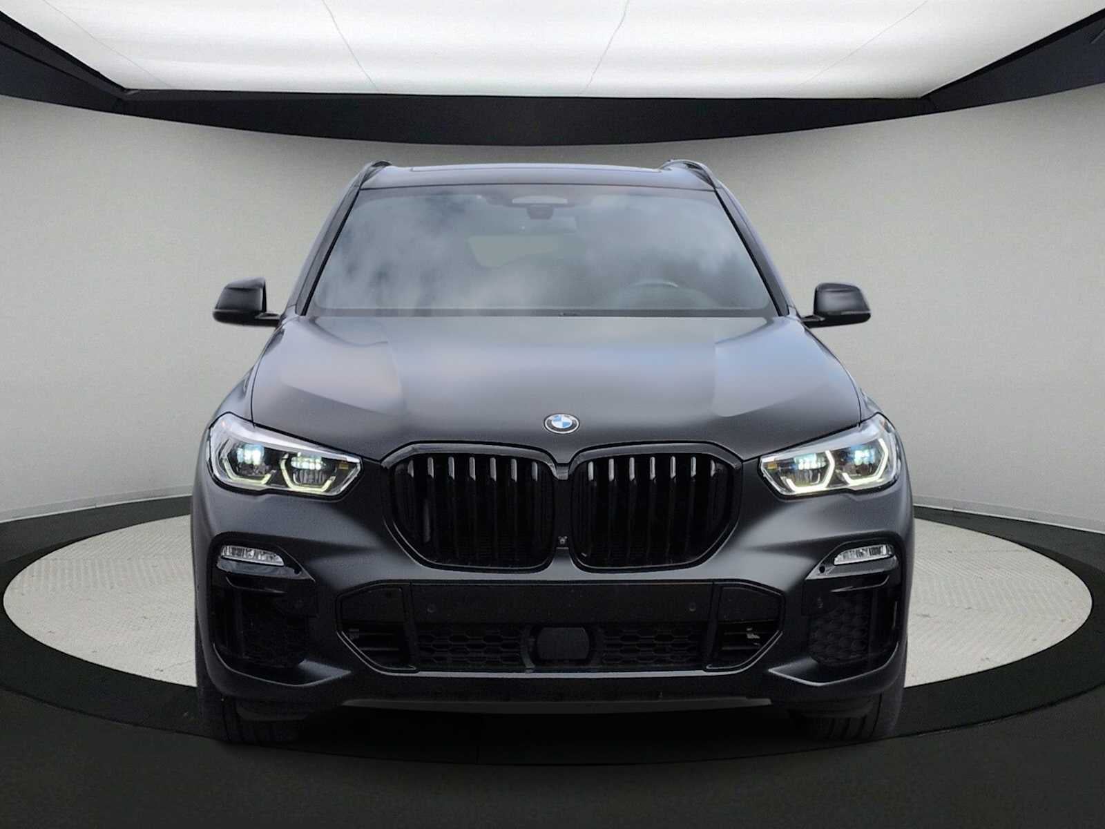 2021 BMW X5 M50i
