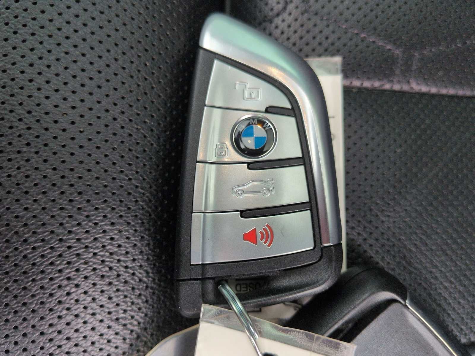 2021 BMW X5 M50i