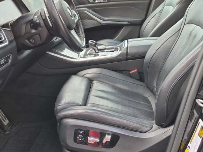 2022 BMW X5 M50i