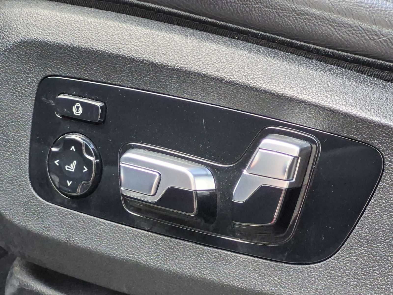 2022 BMW X5 M50i