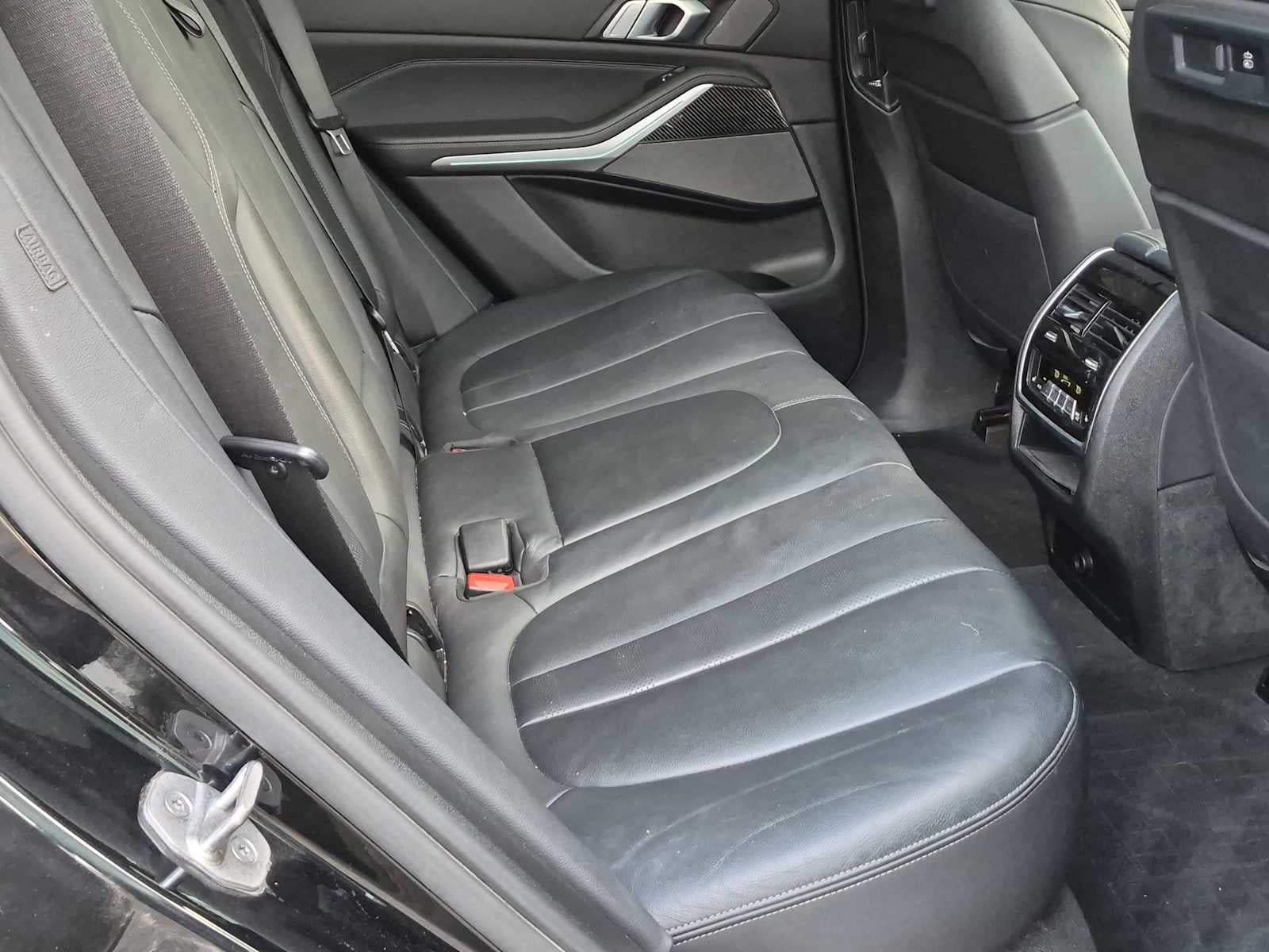 2022 BMW X5 M50i
