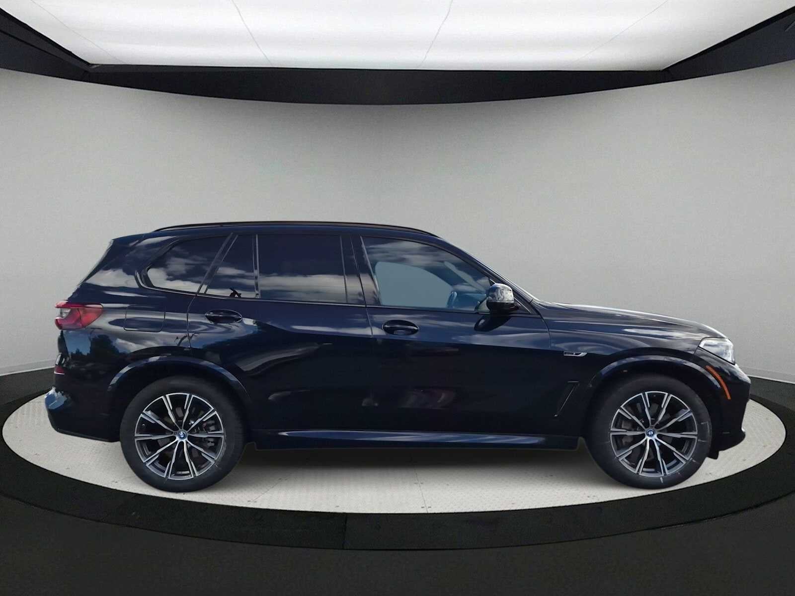 2023 BMW X5 xDrive45e