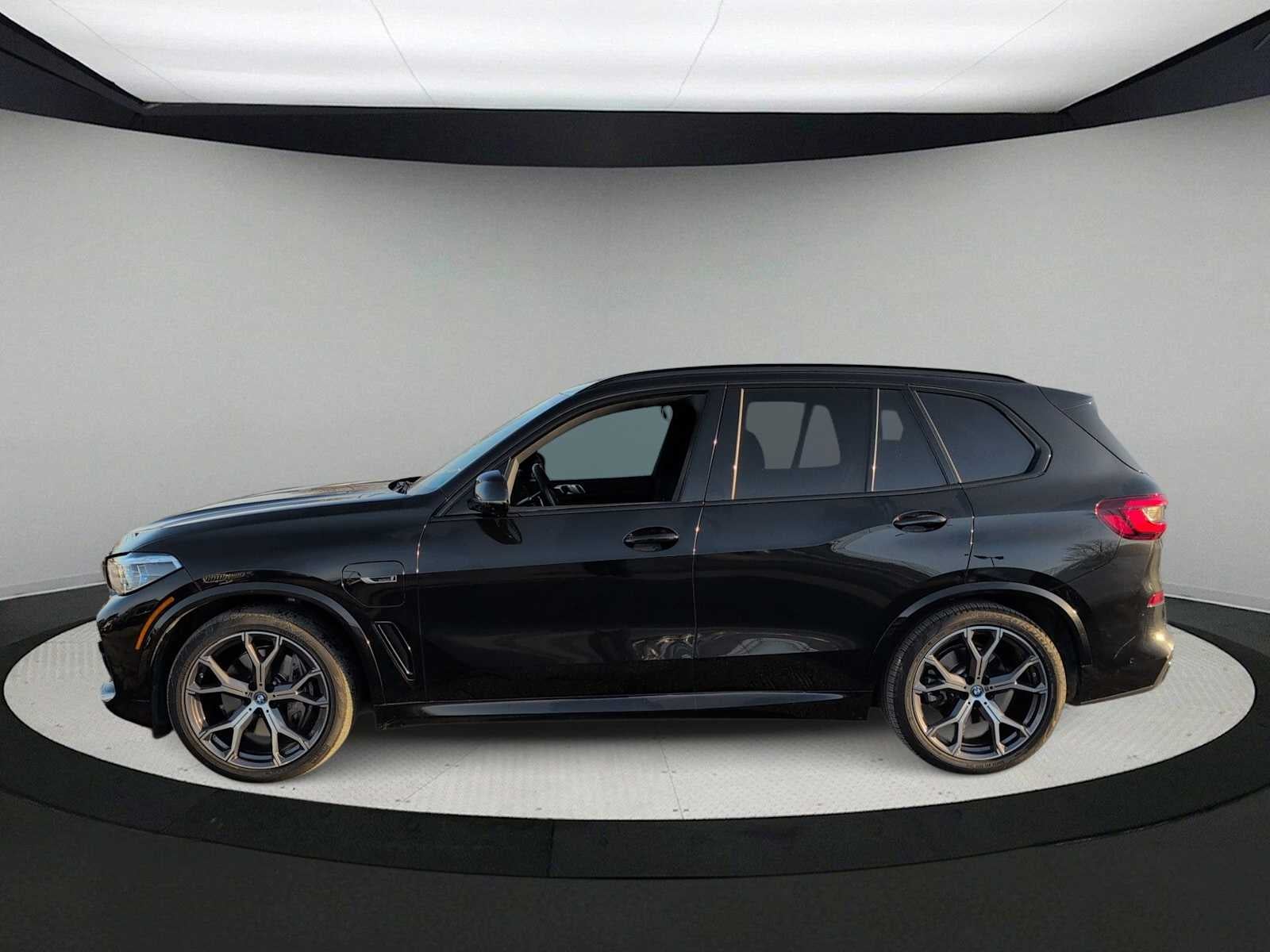 2023 BMW X5 xDrive45e