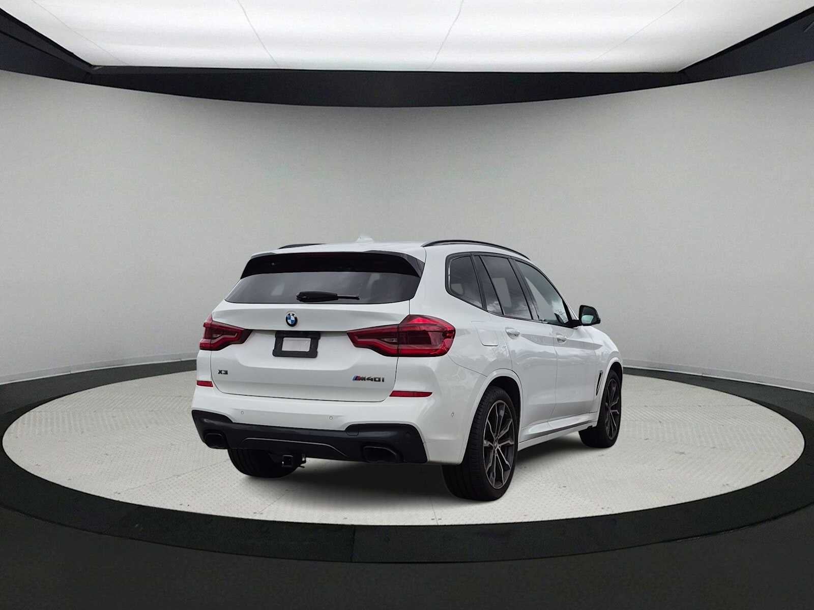 2021 BMW X3 M40i