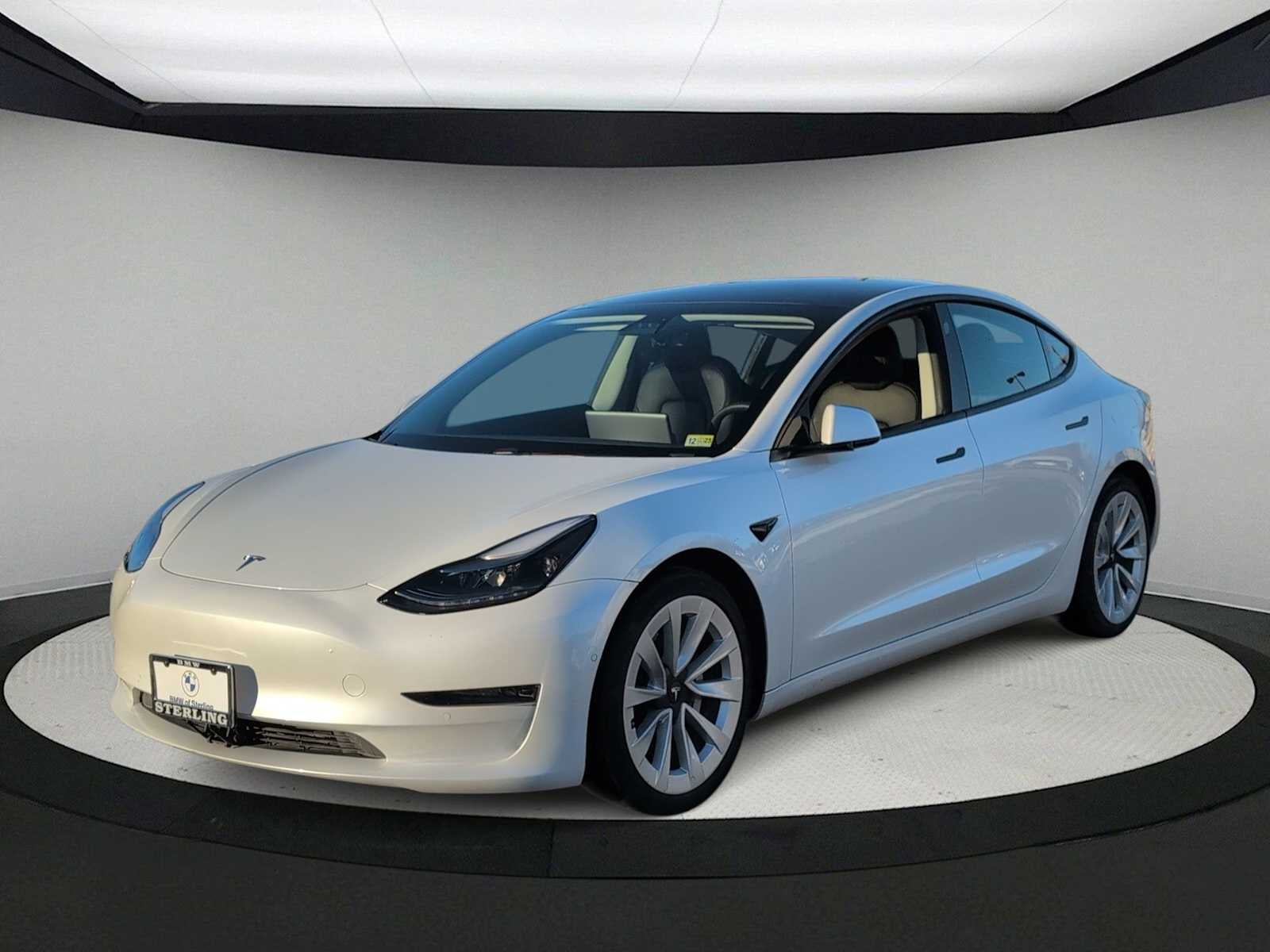 2021 Tesla Model 3 Standard Range Plus