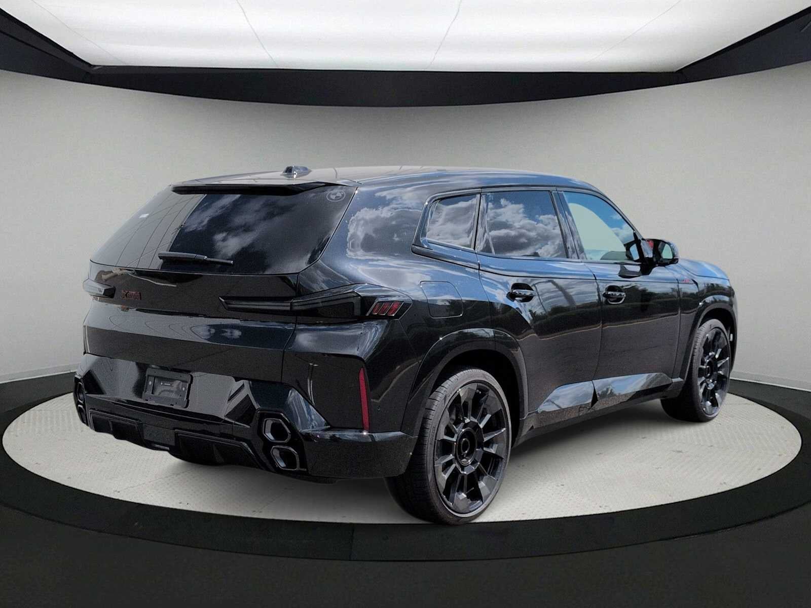 2026 BMW XM Label