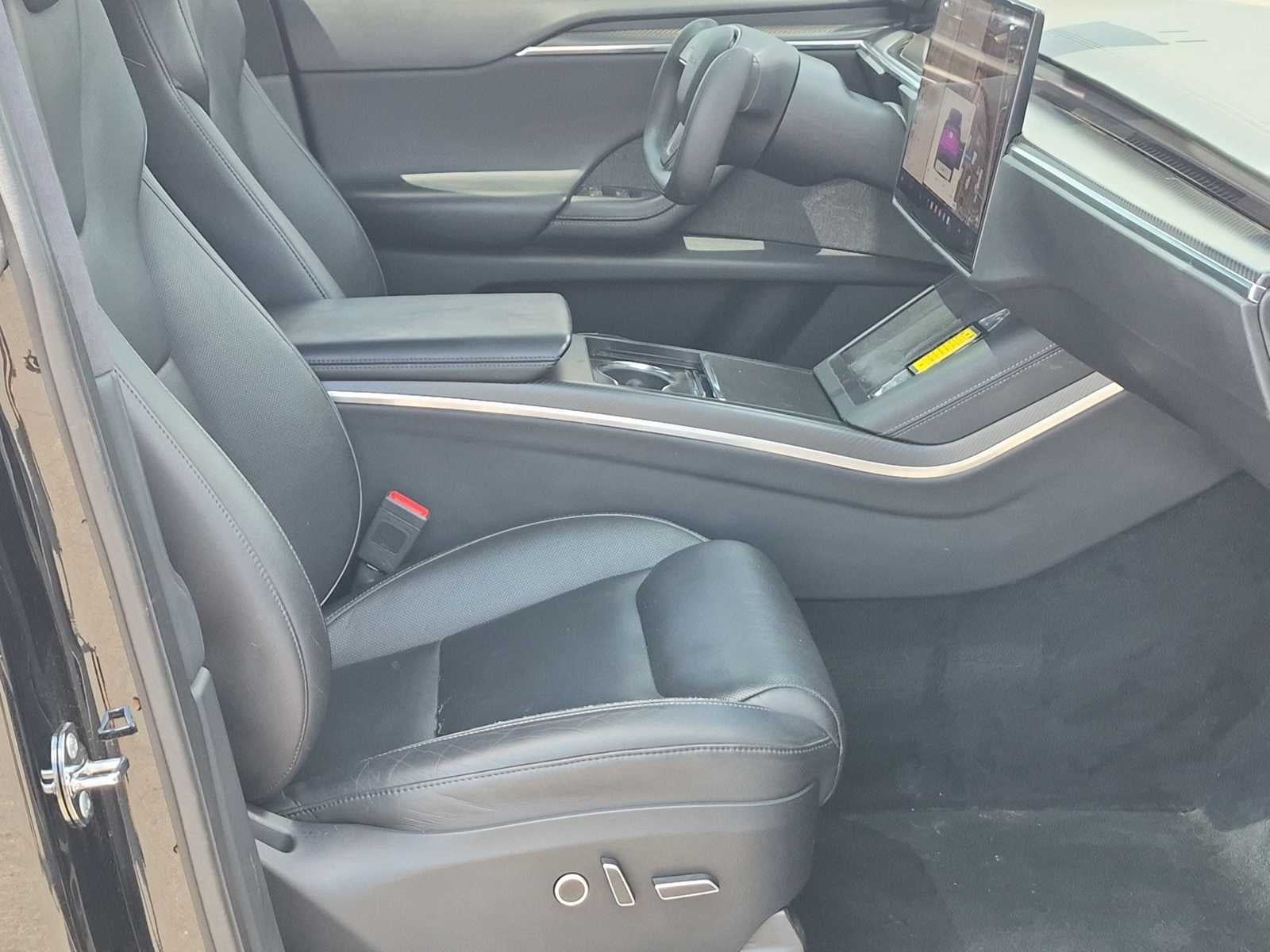2022 Tesla Model X Plaid