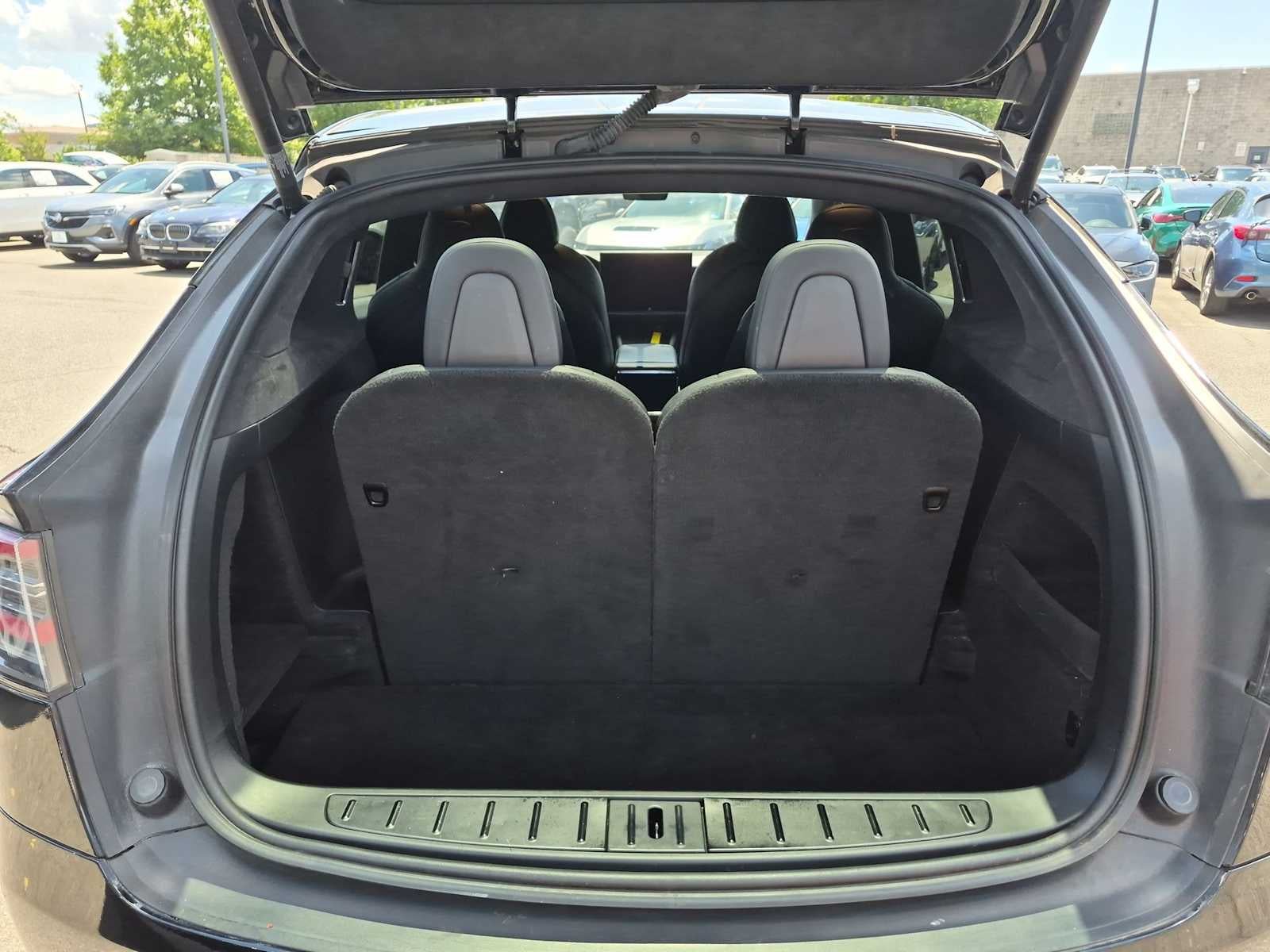 2022 Tesla Model X Plaid