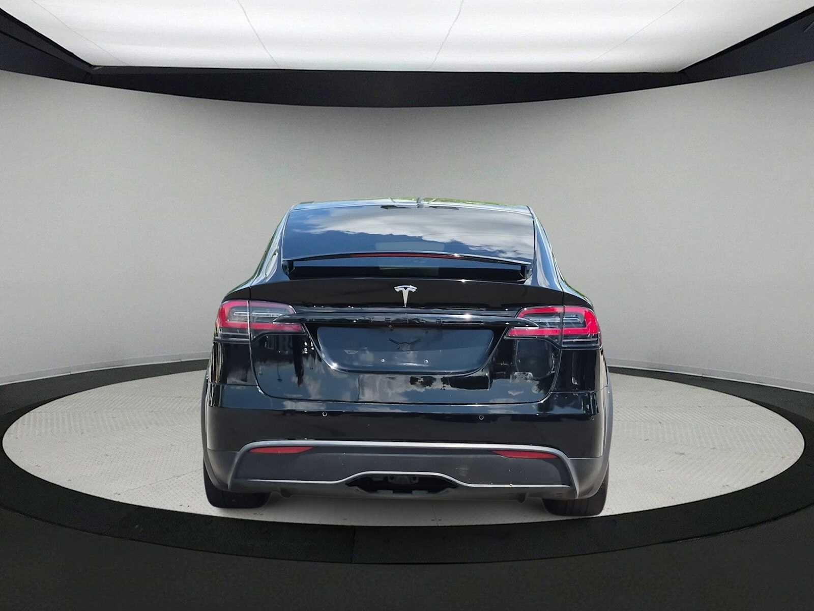 2022 Tesla Model X Plaid