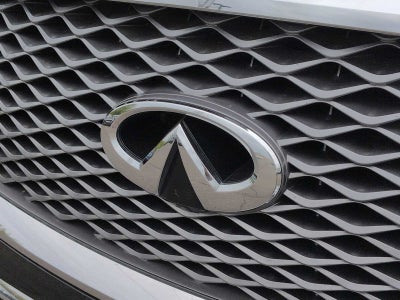 2022 INFINITI QX80 LUXE