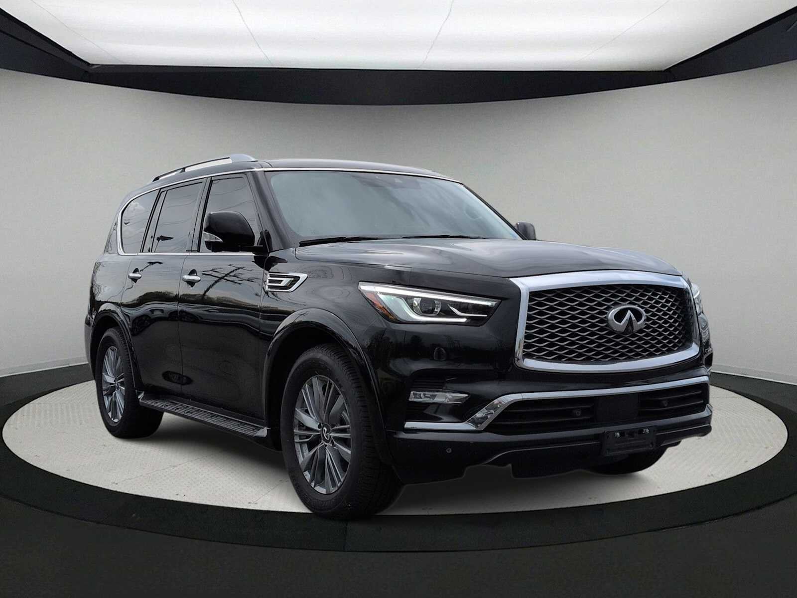 2022 INFINITI QX80 LUXE