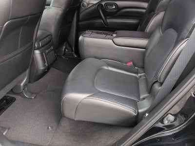 2022 INFINITI QX80 LUXE