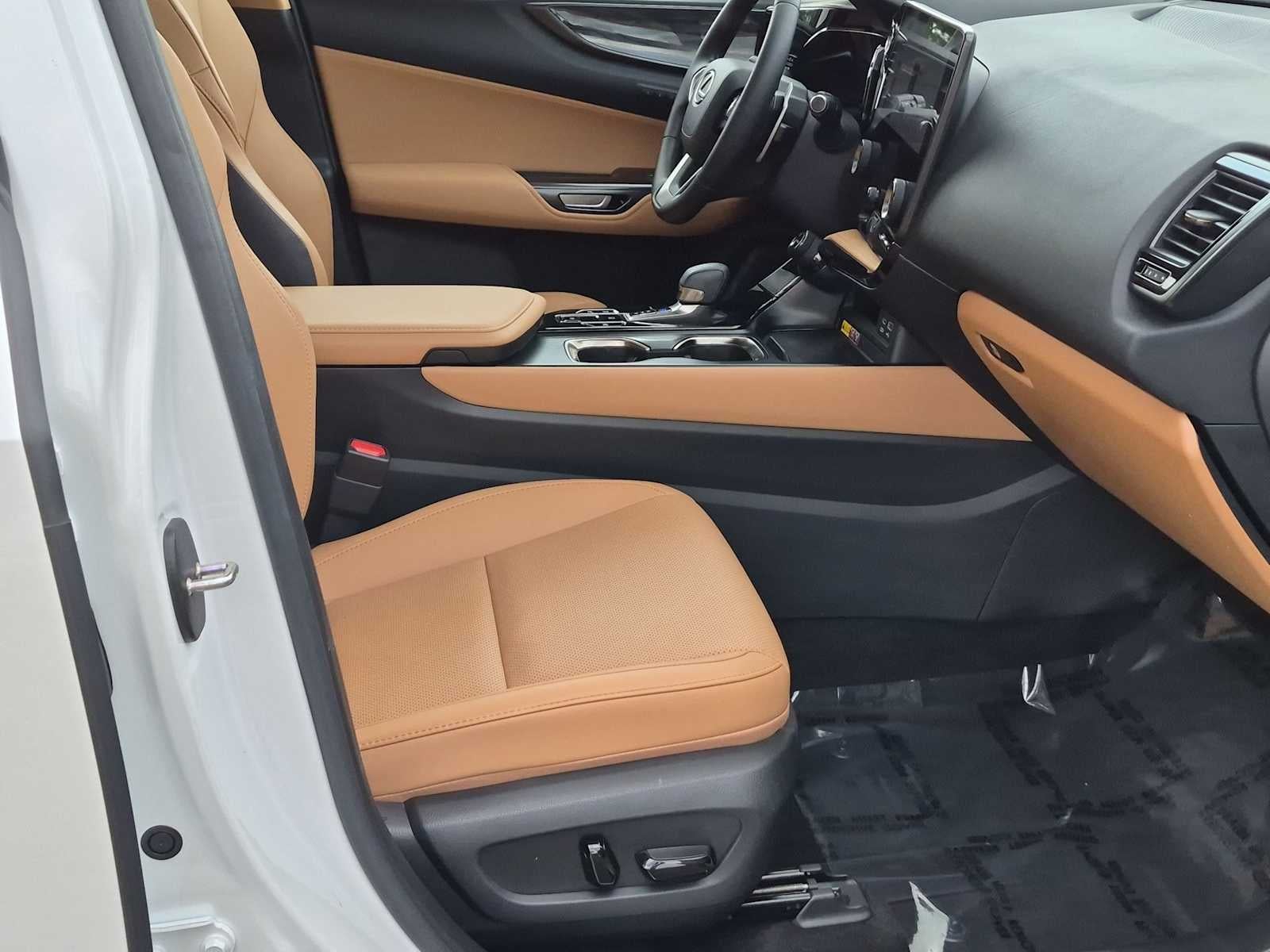 2024 Lexus NX 350h Premium