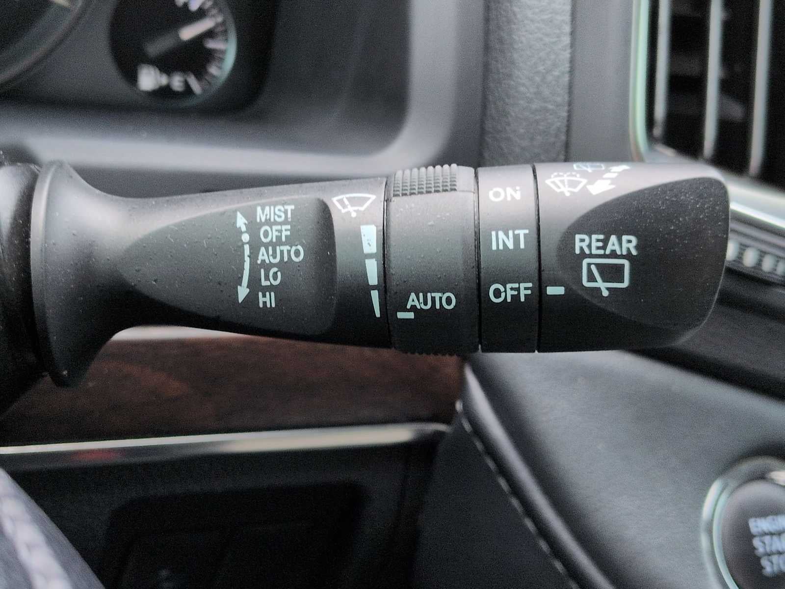 2018 Toyota Land Cruiser 4WD (Natl)