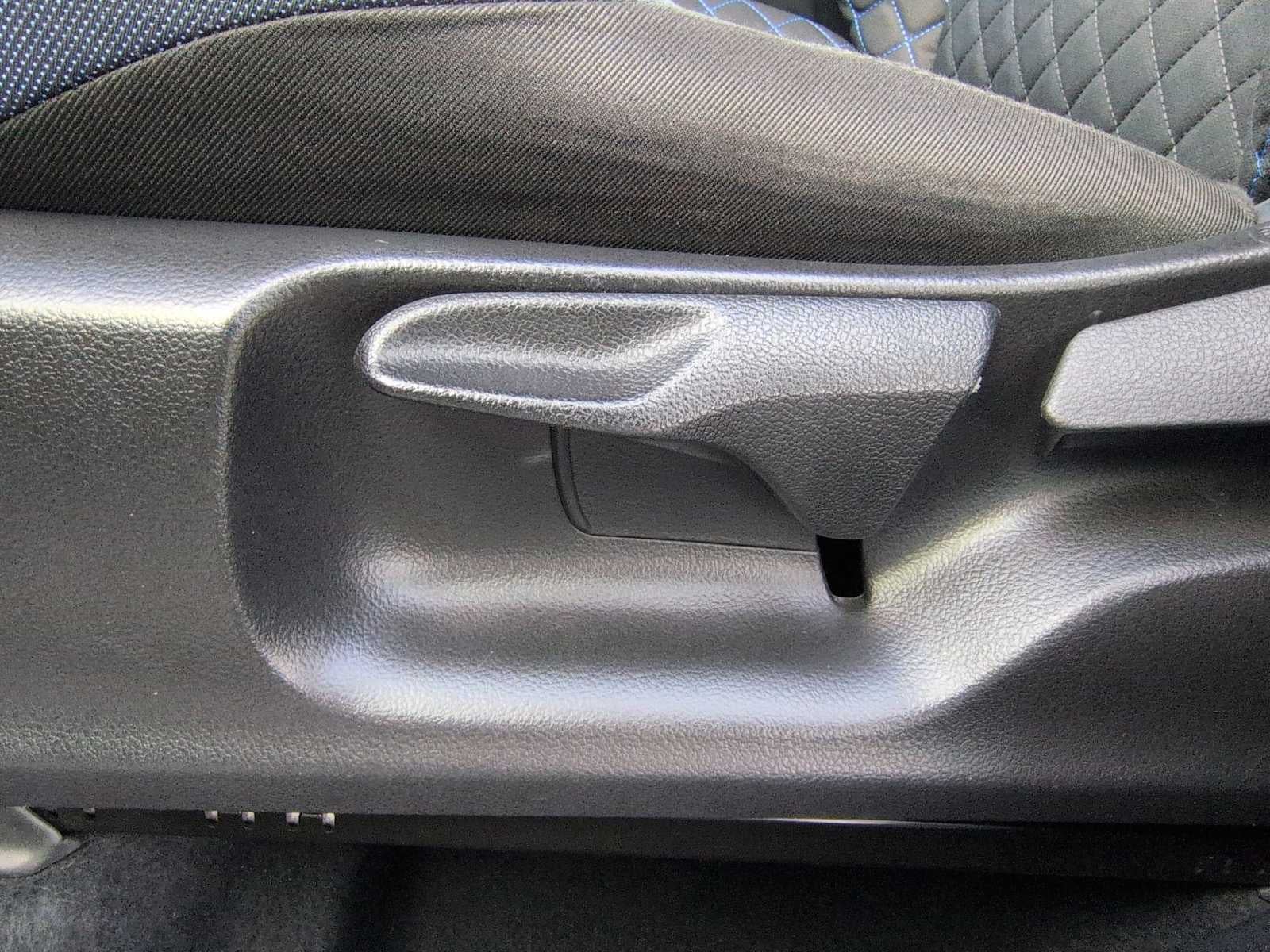 2020 Toyota C-HR XLE