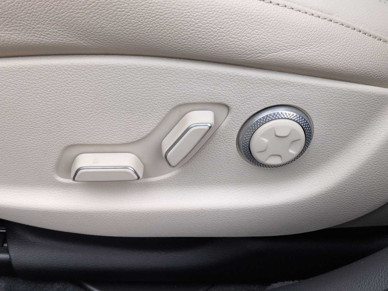 2022 Genesis G80 2.5T