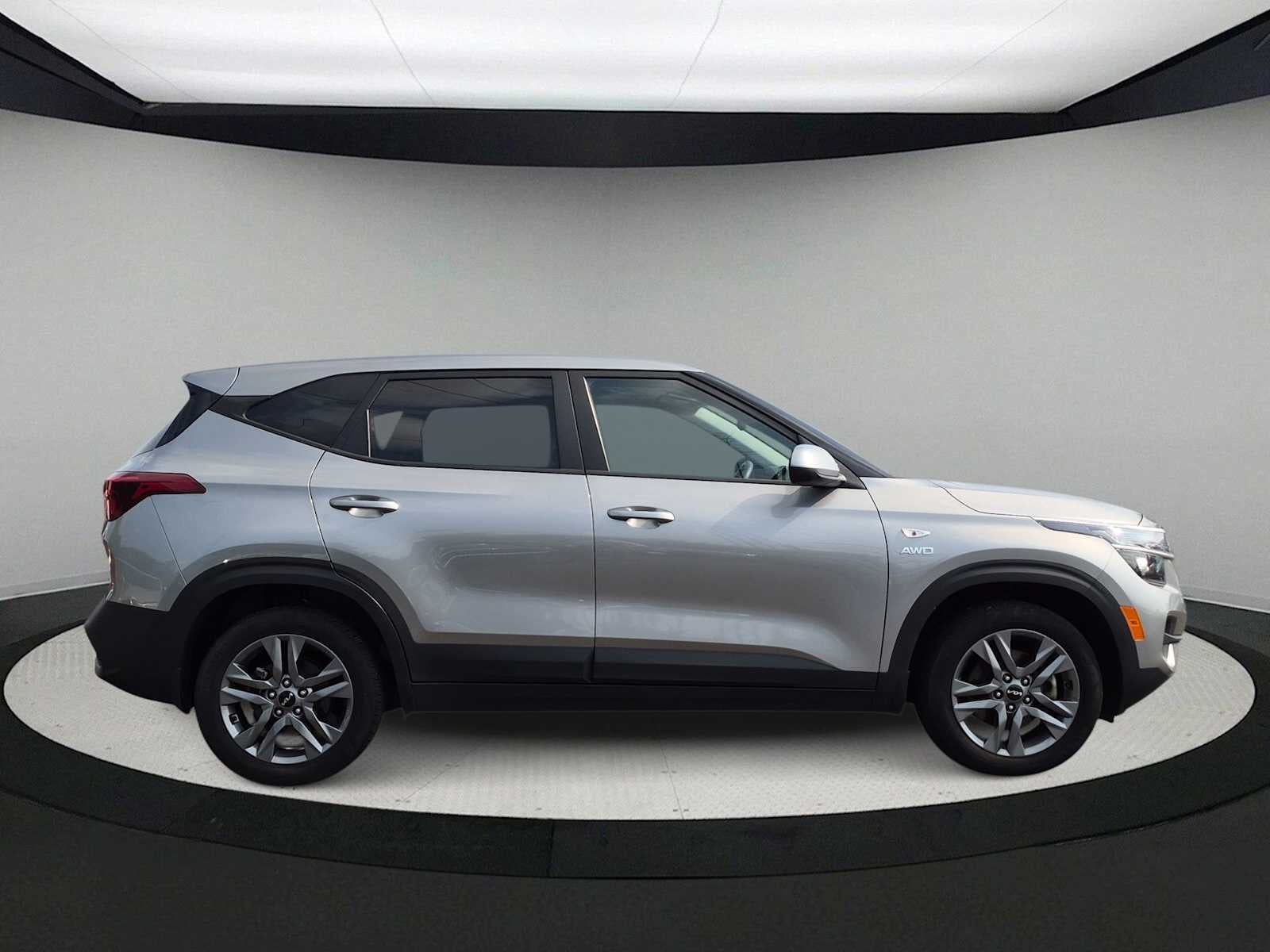 2023 Kia Seltos LX