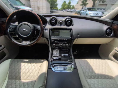 2019 Jaguar XJ XJ50 V6
