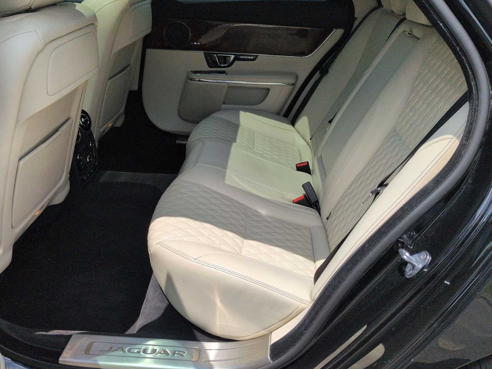 2019 Jaguar XJ XJ50 V6