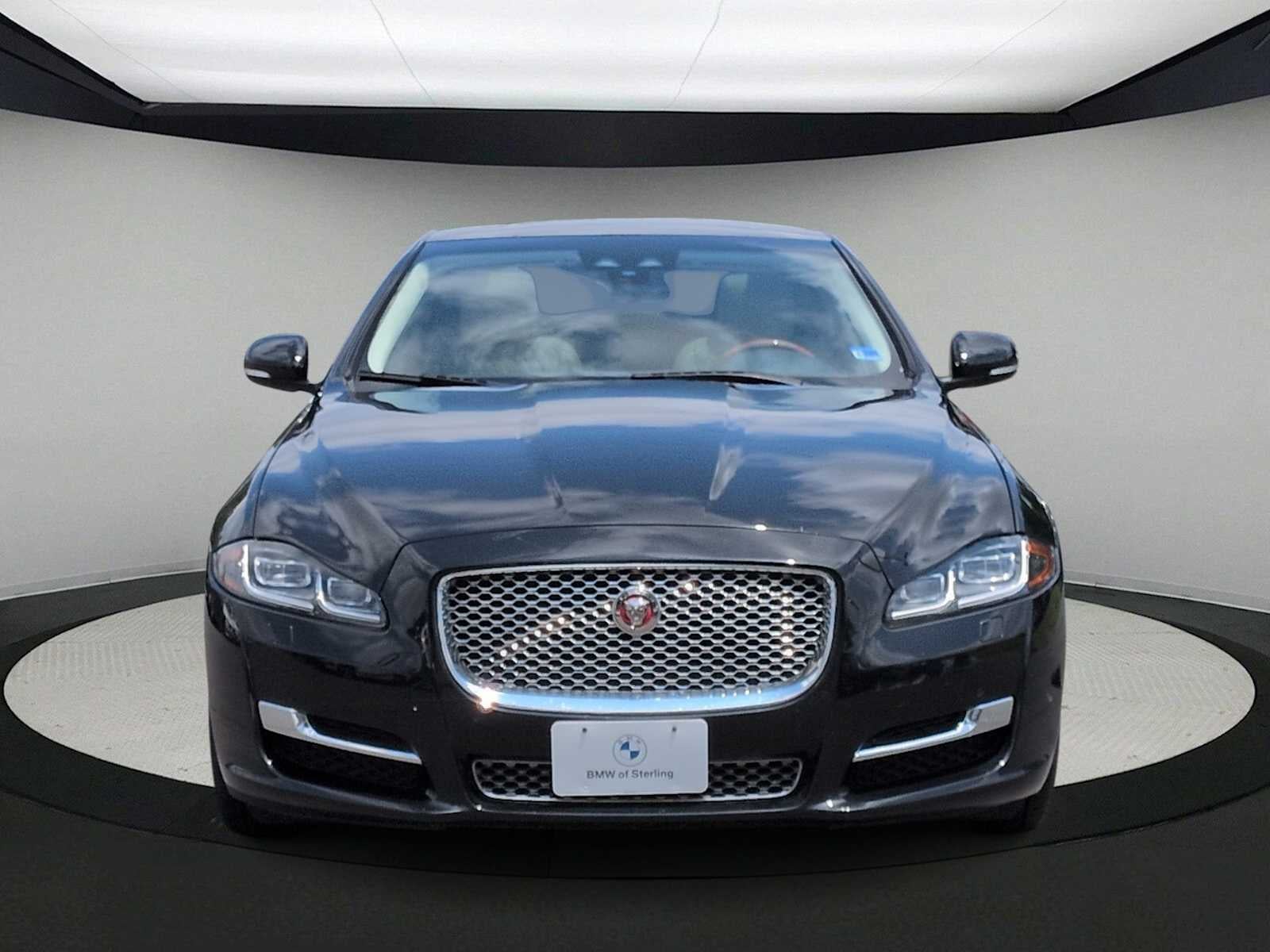 2019 Jaguar XJ XJ50 V6