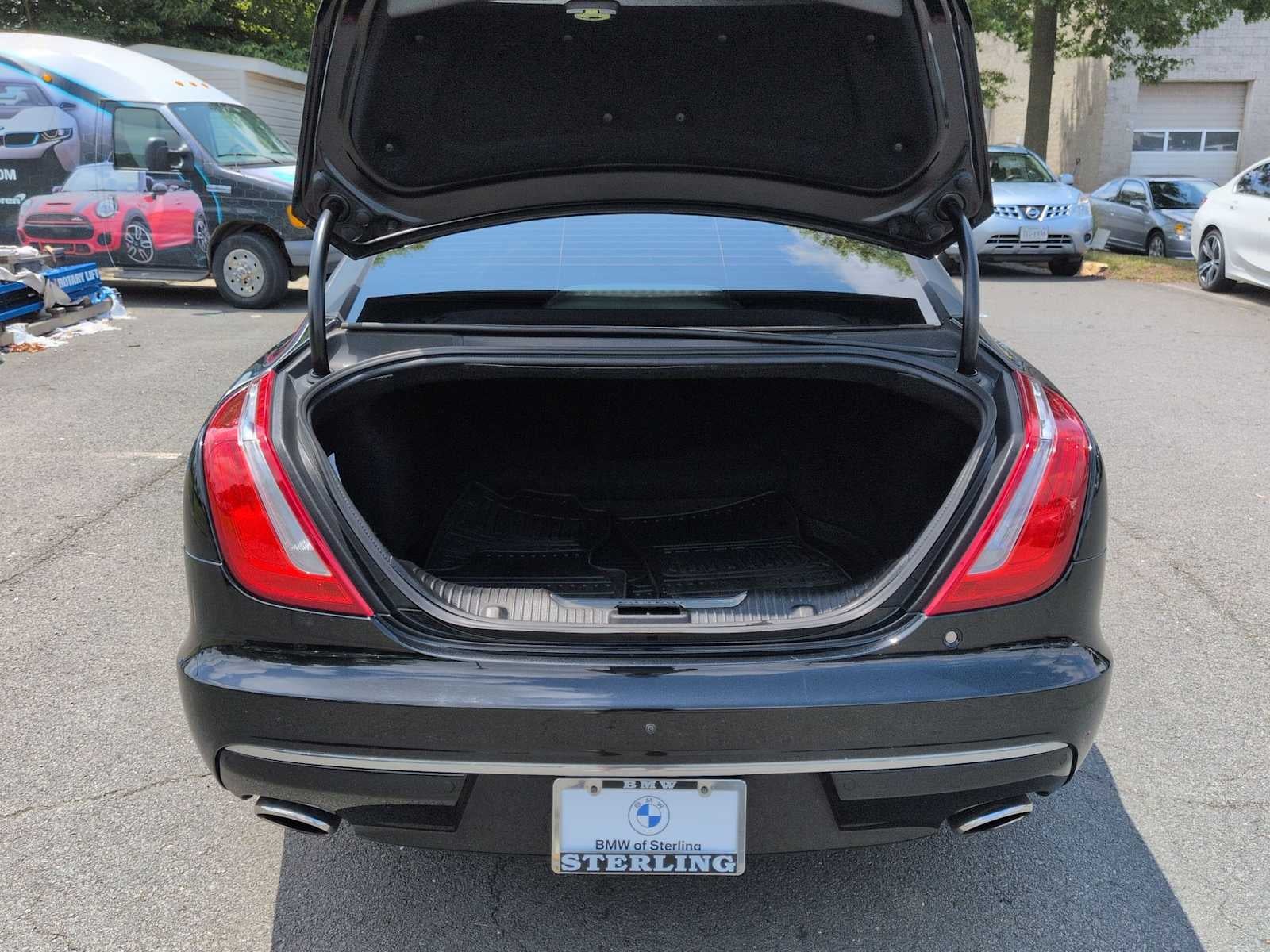 2019 Jaguar XJ XJ50 V6